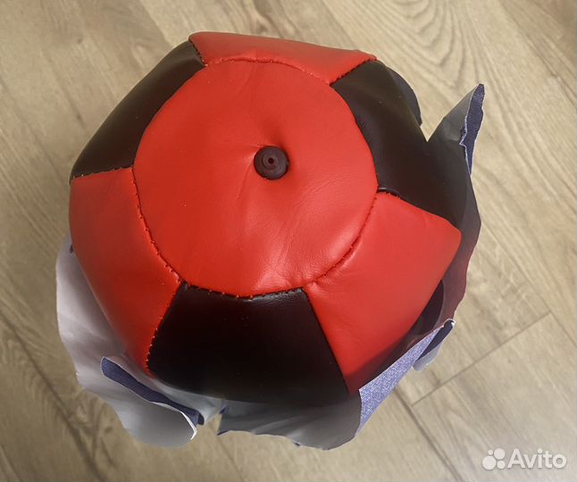 Сувенирный кожаный мяч