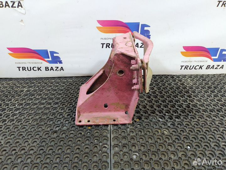 Кронштейн запасного колеса Iveco Stralis