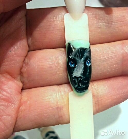 Мастер маникюра