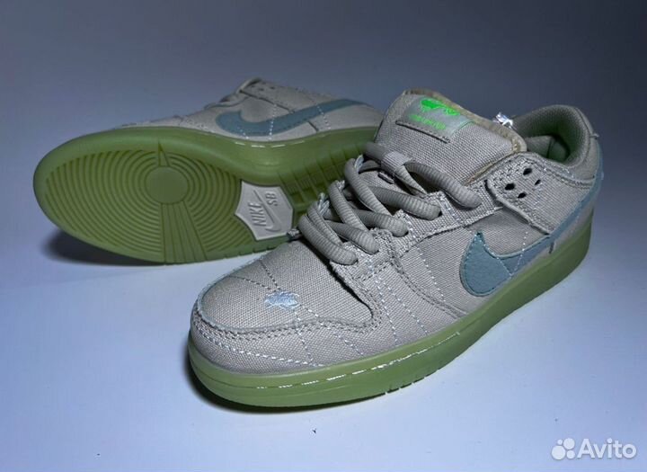 Кроссовки Nike Dunk бежевые