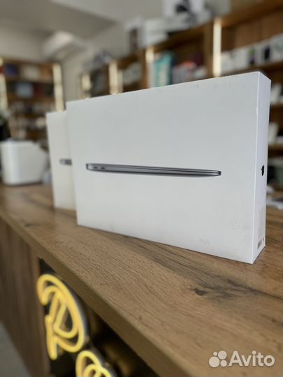 Macbook Air M1 8/256