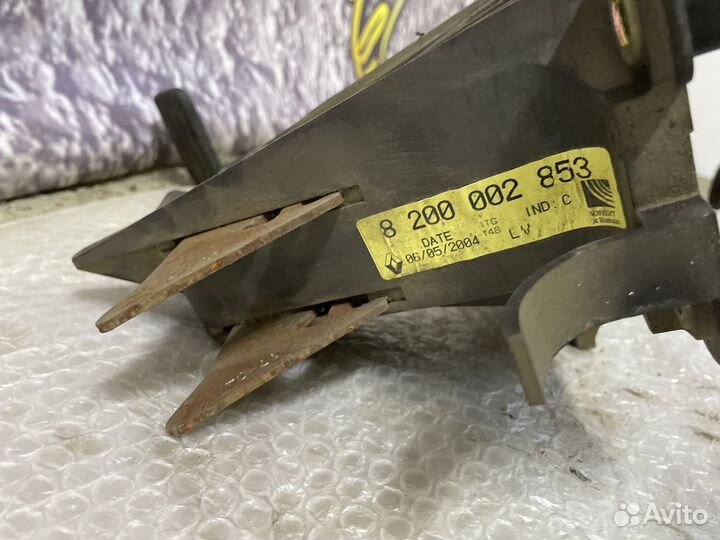 Педаль тормоза Renault Laguna 2 2004 Лагуна