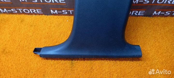 Обшивка стойки правая Audi A4 B7/8E ALT 2007