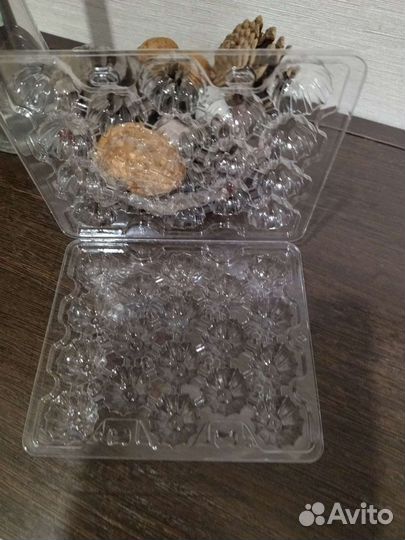 Ячейки для перепелинных яиц