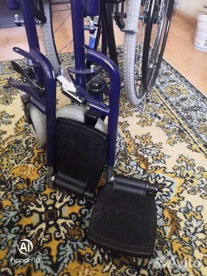 Кресло коляска для инвалидов