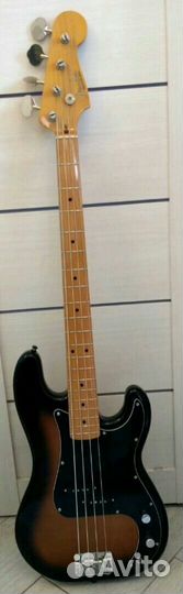 Бас-гитара Fender precision japan