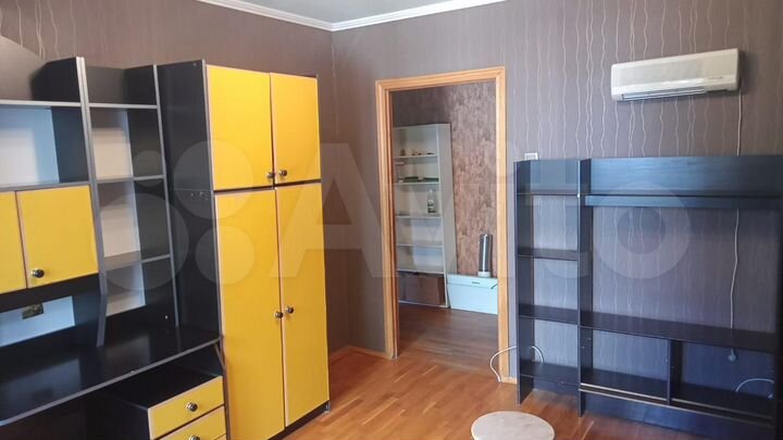 2-к. квартира, 50 м², 3/9 эт.