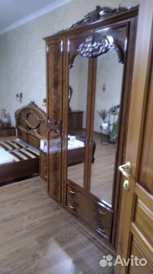 Спальный гарнитур бу