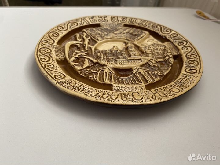 Тарелка настенная / декоративная тарелка