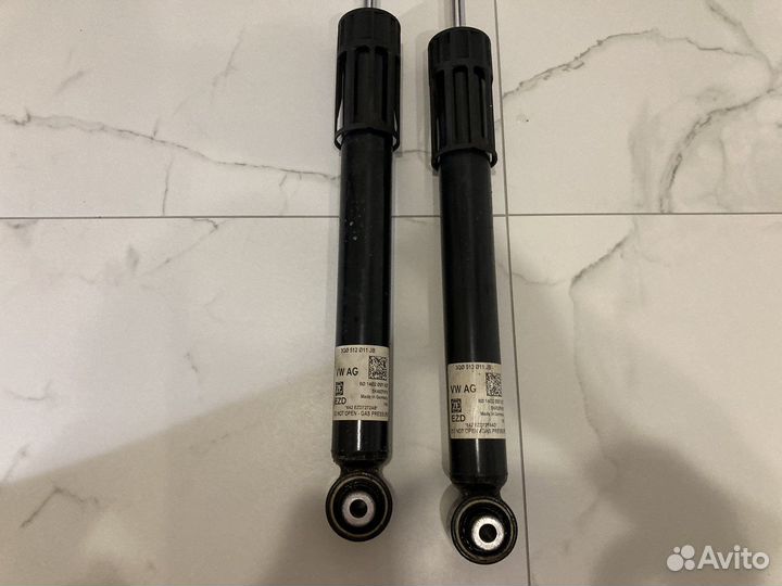 Амортизаторы задние Skoda Superb 3 3Q0 512 011 JB