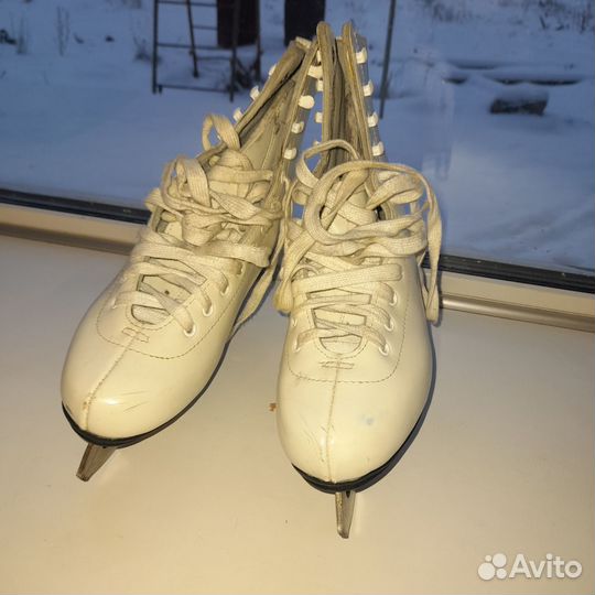 Коньки фигурные