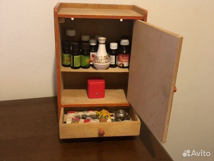 Кукольный шкафчик,ключница