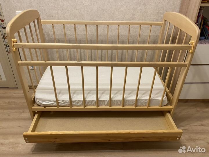 Детская кроватка с матрасом 120х60