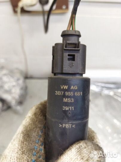 Насос омывателя фар Skoda Octavia А5 1.8 cdaa 2011