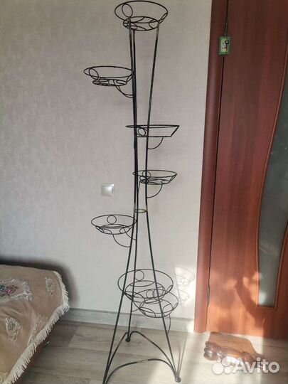 Подставка для цветов напольная