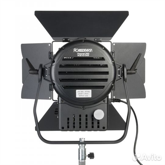 Осветитель студийный GreenBean Fresnel 200 RGB X3