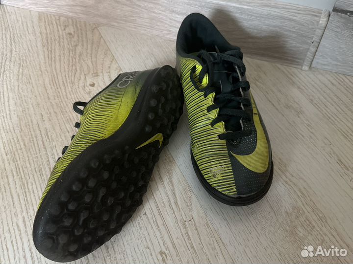 Футзалки nike р 33