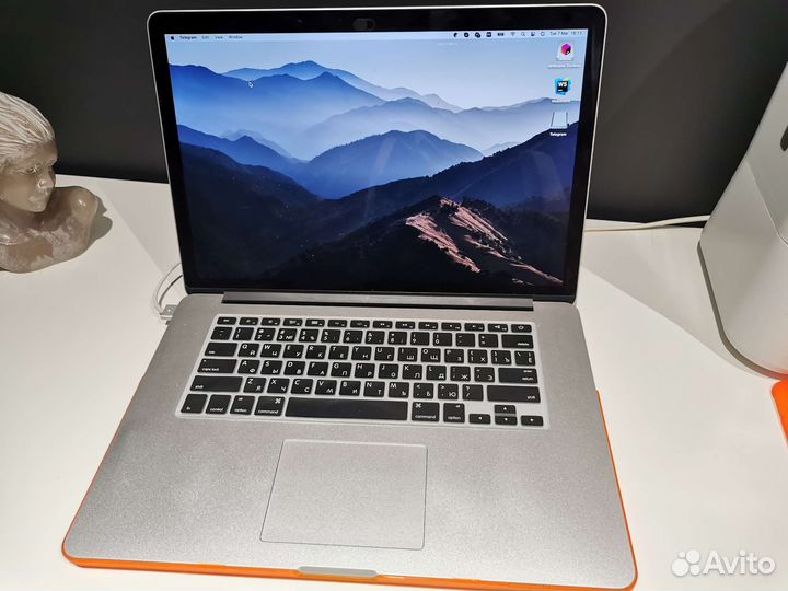Macbook pro 15 2016 i7 16Gb SSD 512Gb R9 370 2Gb