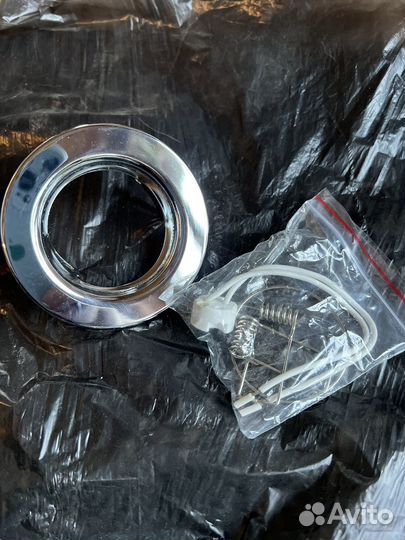 Светильник потолочный встраиваемый