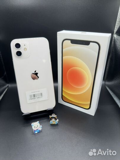 iPhone 12, 64 ГБ