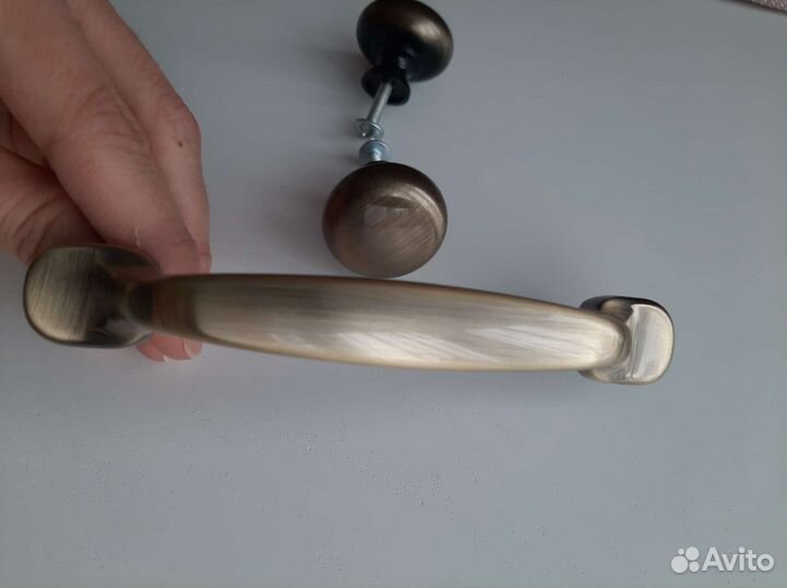 Мебельные ручки латунь