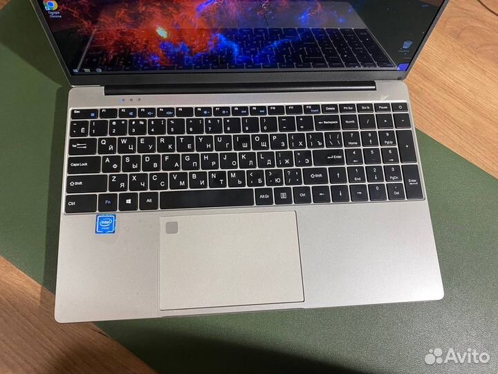 Ноутбук новый в пленках 12GB+256GB 15.6