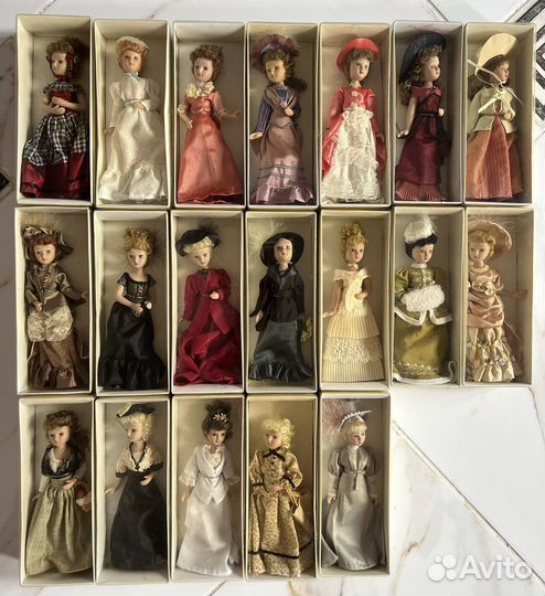 Дамы эпохи и куклы в народных костюмах