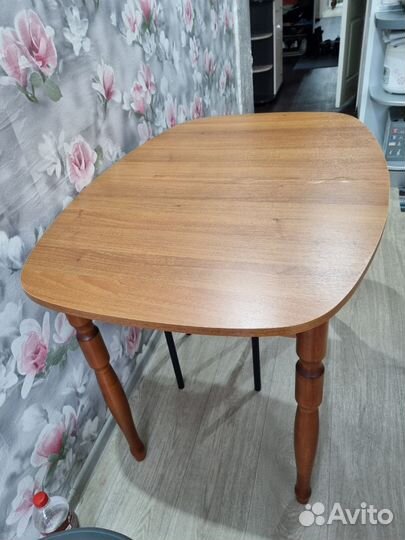 Стол кухонный овальный раскладной