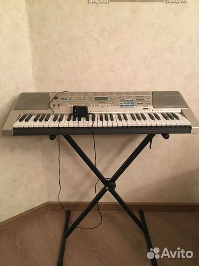 Casio LK-300 tu