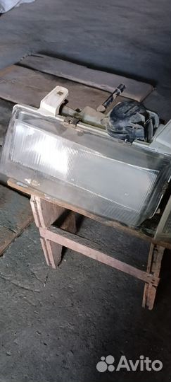 Фара левая ваз 2110