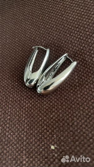 Серьги, кафа, минимализм в силе COS, не мелкие