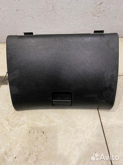 Бардачок Mitsubishi Lancer 9