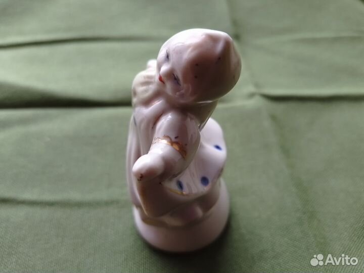 Статуэтка плясунья