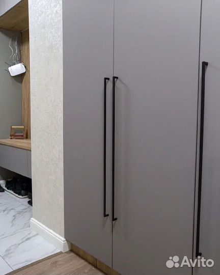 Шкаф распашной на заказ