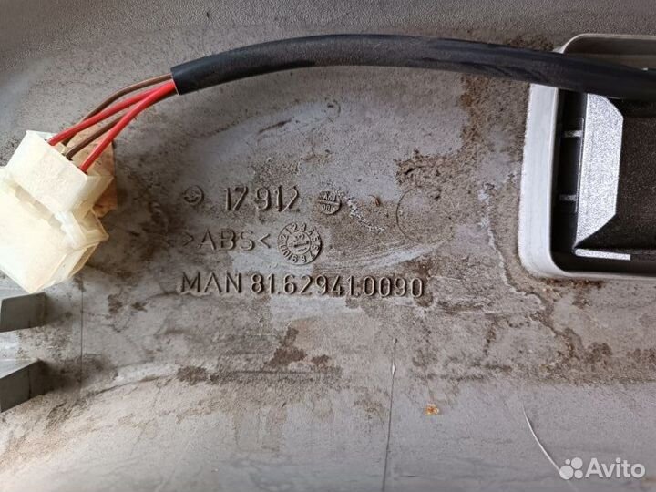 Накладка люка внутренняя Man Tgx