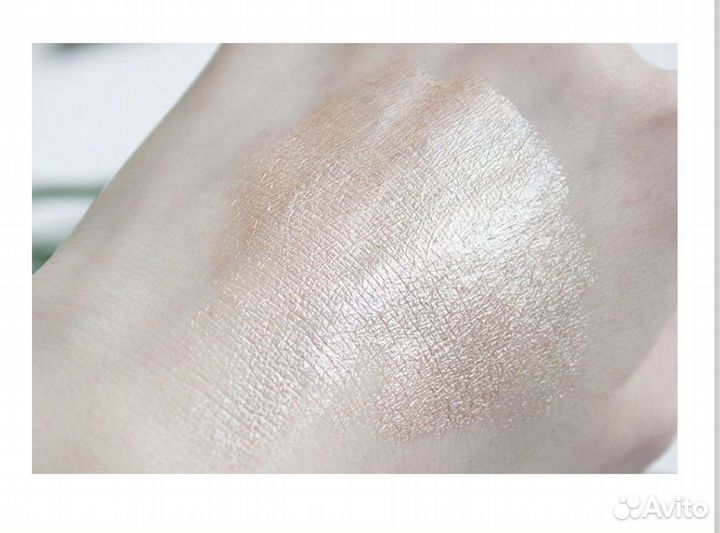 Жидкий хайлайтер Illamasqua Beyond Liquid