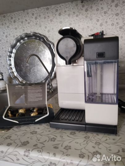 Капсульная кофемашина Delonghi Nespresso EN520