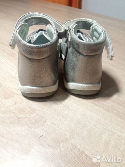 Туфельки для девочки