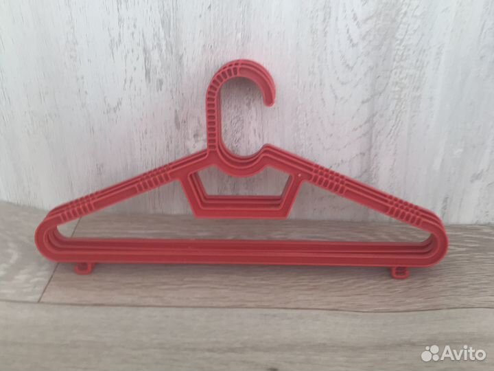 Плечики цветные для одежды