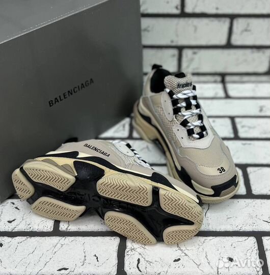 Кроссовки Balenciaga Triple-S Beige (36-40)