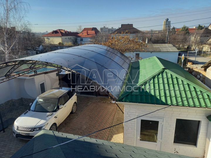 Дом 215,6 м² на участке 4,6 сот.