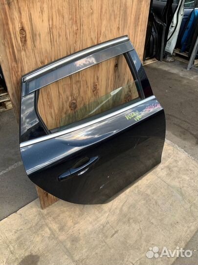 Дверь задняя правая Вольво V60 2010-2013 в сборе
