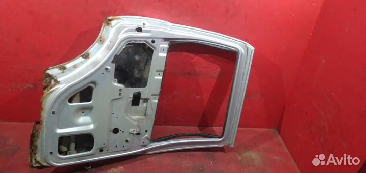 Шевроле Нива дверь задняя левая 2123 гнилой низ