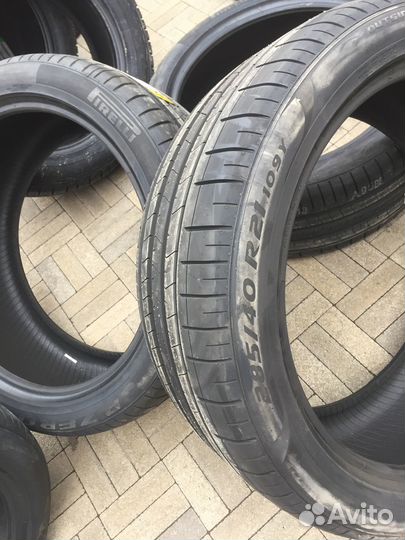 Pirelli P Zero PZ4 L.S. 285/40 R21 109Y