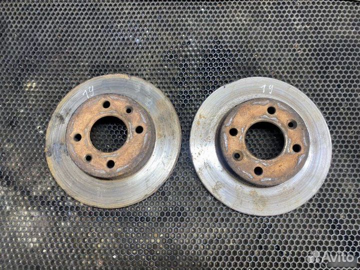 Тормозные диски переднее Renault 19 1992-2002