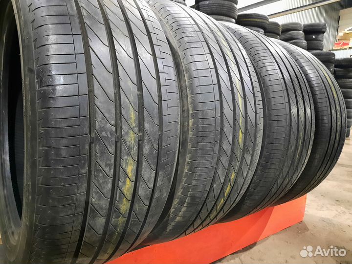 Bridgestone Turanza T005A 215/55 R17