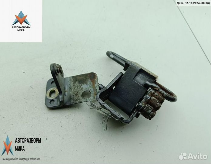 Петля двери Volkswagen Passat B5 рест. 2005