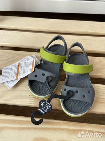 Сандалии crocs c7 новые