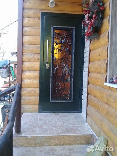 Дверь входная со стеклопакетом