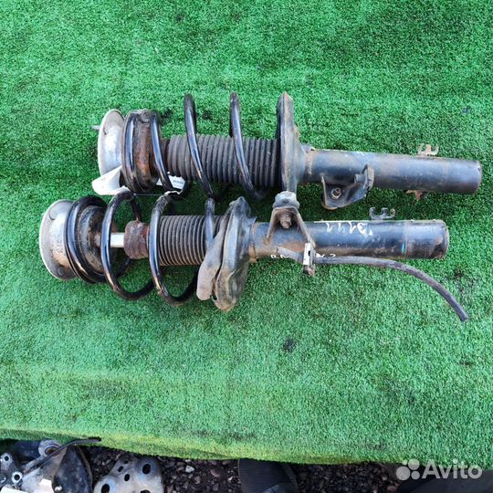 Передние стойки BMW x3 E83